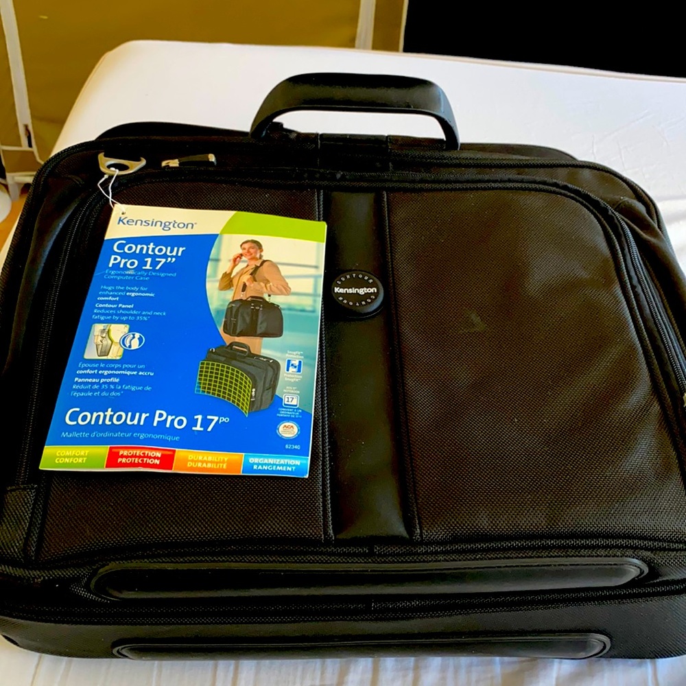 Kensington Contour Pro 17 Laptop Case